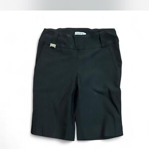LISETTE Black Women's Bermudas